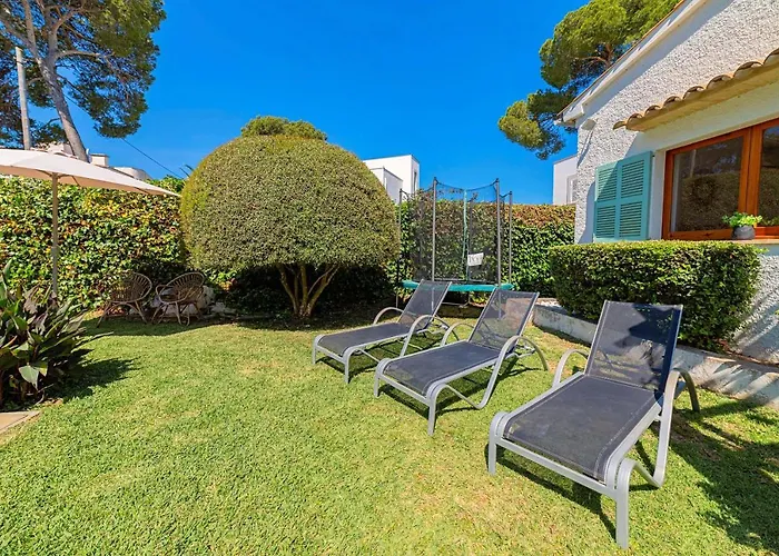 Mir Ruth By Sealand *